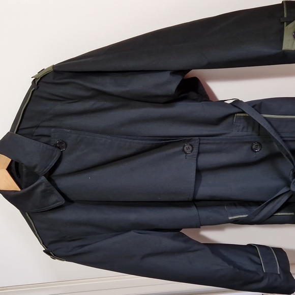 Black vintage trench coat with khaki detail - Picture 10 of 12